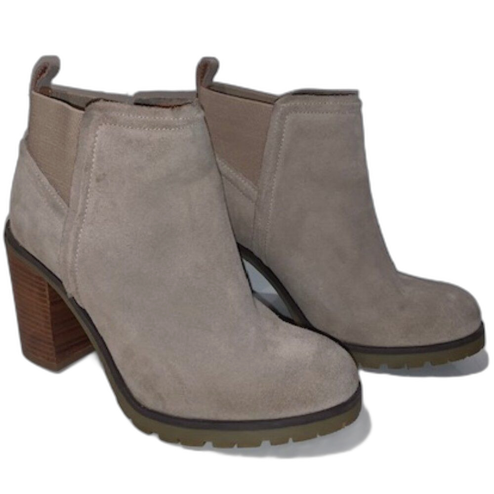 🤎✨ Crevo “Charliee” Beige Boots – Size 7.5, Classic and Neutral ✨🤎